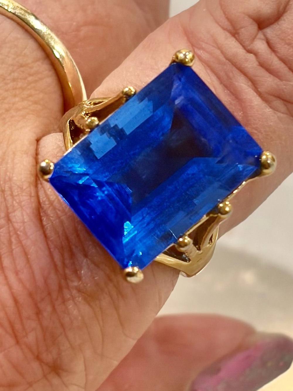 Vintage SETA Emerald Cut Blue Cocktail Ring Gold Tone Size 8